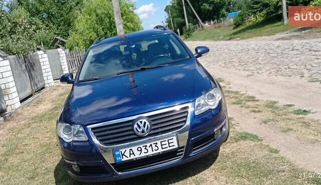 Синій Фольксваген Пассат, об'ємом двигуна 2 л та пробігом 272 тис. км за 7300 $, фото 21 на Automoto.ua