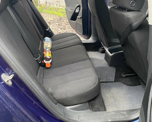 Синій Фольксваген Пассат, об'ємом двигуна 1.6 л та пробігом 212 тис. км за 5300 $, фото 7 на Automoto.ua