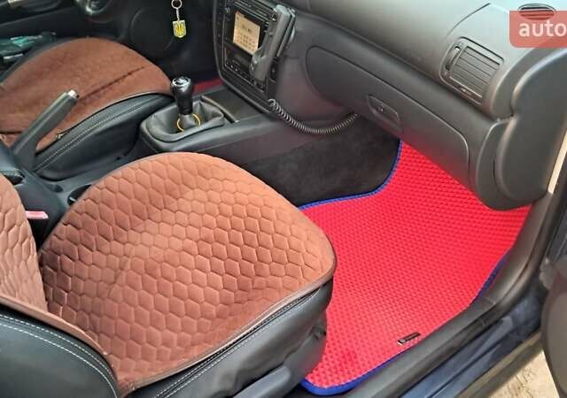 Синий Фольксваген Пассат, объемом двигателя 1.9 л и пробегом 570 тыс. км за 4500 $, фото 5 на Automoto.ua