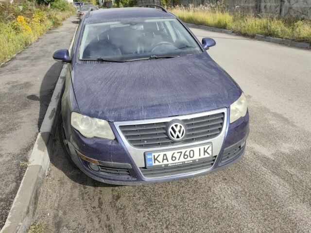 Синий Фольксваген Пассат, объемом двигателя 1.6 л и пробегом 189 тыс. км за 5200 $, фото 3 на Automoto.ua
