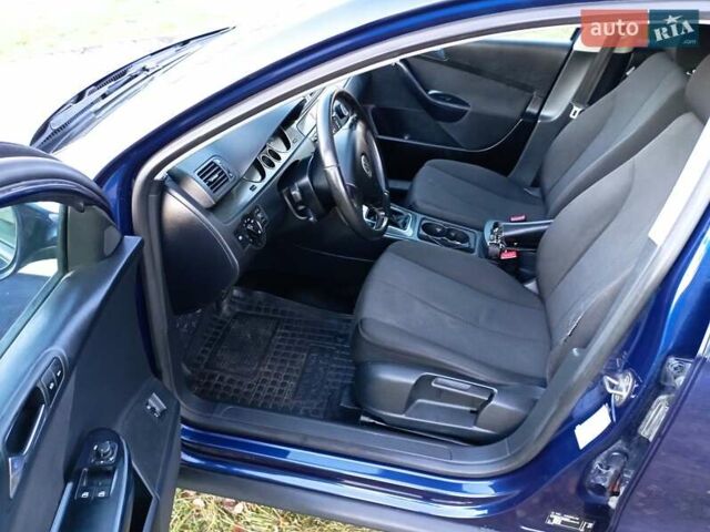Синий Фольксваген Пассат, объемом двигателя 1.6 л и пробегом 236 тыс. км за 5100 $, фото 19 на Automoto.ua