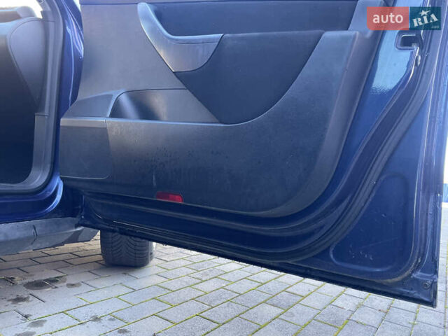 Синий Фольксваген Пассат, объемом двигателя 1.6 л и пробегом 235 тыс. км за 4700 $, фото 17 на Automoto.ua