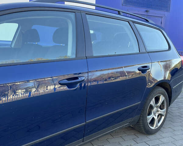 Синий Фольксваген Пассат, объемом двигателя 1.6 л и пробегом 235 тыс. км за 4700 $, фото 15 на Automoto.ua