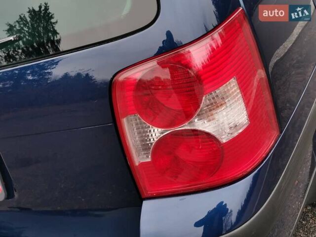 Синий Фольксваген Пассат, объемом двигателя 1.6 л и пробегом 240 тыс. км за 5000 $, фото 26 на Automoto.ua