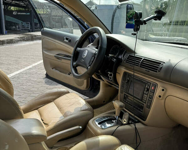 Синий Фольксваген Пассат, объемом двигателя 1.9 л и пробегом 367 тыс. км за 5350 $, фото 10 на Automoto.ua