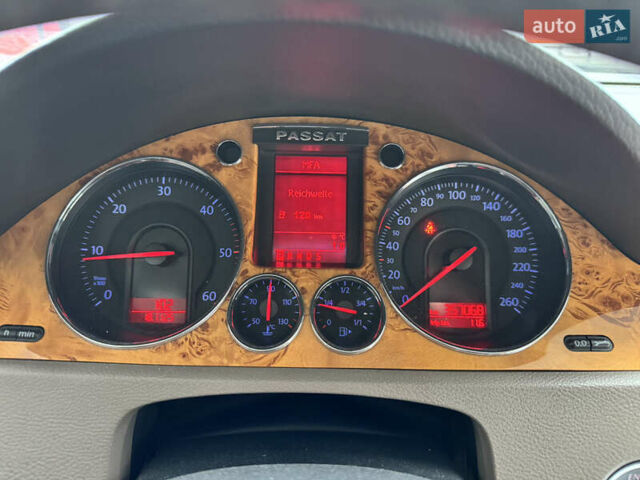 Синий Фольксваген Пассат, объемом двигателя 1.97 л и пробегом 358 тыс. км за 5900 $, фото 16 на Automoto.ua
