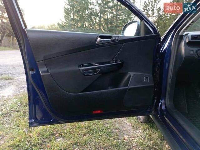 Синий Фольксваген Пассат, объемом двигателя 1.6 л и пробегом 236 тыс. км за 5100 $, фото 28 на Automoto.ua