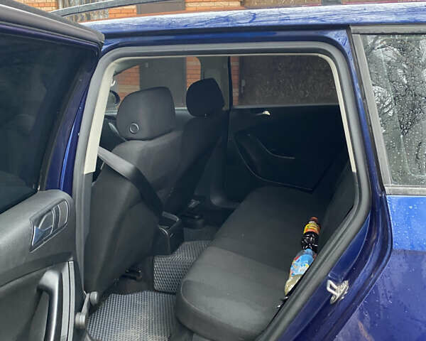 Синій Фольксваген Пассат, об'ємом двигуна 1.6 л та пробігом 212 тис. км за 5300 $, фото 8 на Automoto.ua