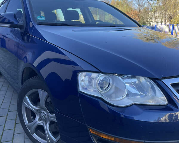 Синий Фольксваген Пассат, объемом двигателя 1.6 л и пробегом 235 тыс. км за 4700 $, фото 8 на Automoto.ua