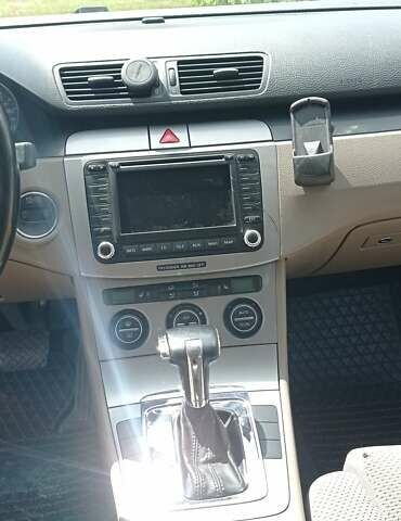 Синій Фольксваген Пассат, об'ємом двигуна 2 л та пробігом 272 тис. км за 7300 $, фото 52 на Automoto.ua