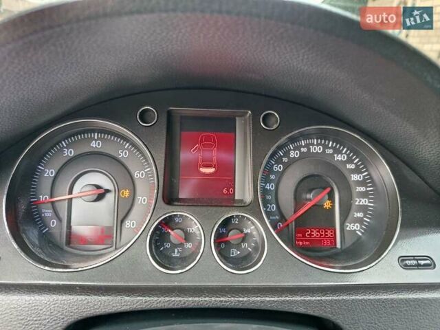 Синій Фольксваген Пассат, об'ємом двигуна 1.6 л та пробігом 237 тис. км за 5400 $, фото 1 на Automoto.ua