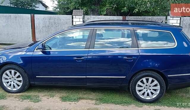 Синій Фольксваген Пассат, об'ємом двигуна 2 л та пробігом 272 тис. км за 7300 $, фото 1 на Automoto.ua