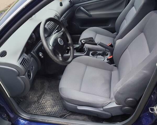 Синій Фольксваген Пассат, об'ємом двигуна 1.9 л та пробігом 260 тис. км за 4800 $, фото 5 на Automoto.ua