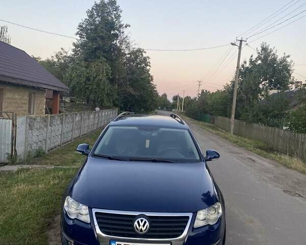 Синий Фольксваген Пассат, объемом двигателя 1.97 л и пробегом 340 тыс. км за 5300 $, фото 5 на Automoto.ua