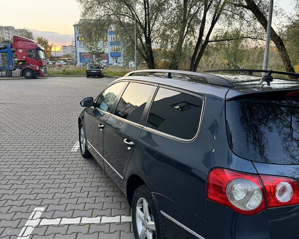 Синій Фольксваген Пассат, об'ємом двигуна 2 л та пробігом 370 тис. км за 5300 $, фото 4 на Automoto.ua