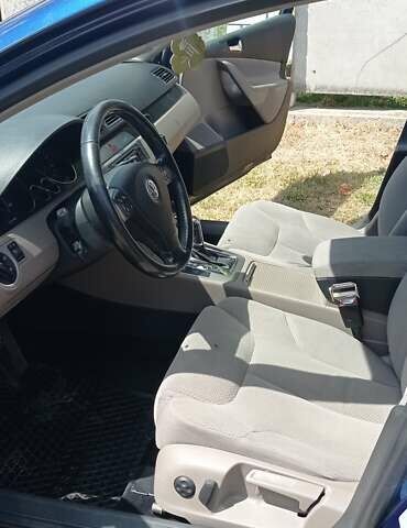 Синій Фольксваген Пассат, об'ємом двигуна 2 л та пробігом 272 тис. км за 7300 $, фото 44 на Automoto.ua