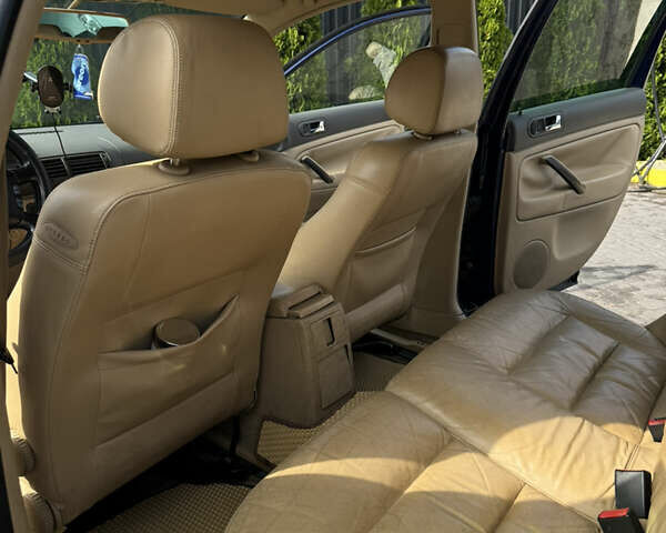 Синий Фольксваген Пассат, объемом двигателя 1.9 л и пробегом 367 тыс. км за 5350 $, фото 9 на Automoto.ua