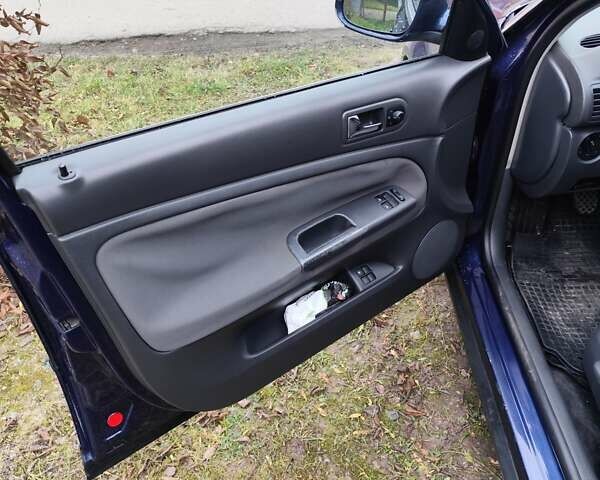 Синій Фольксваген Пассат, об'ємом двигуна 1.9 л та пробігом 260 тис. км за 4800 $, фото 4 на Automoto.ua