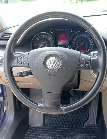 Синій Фольксваген Пассат, об'ємом двигуна 2 л та пробігом 272 тис. км за 7300 $, фото 51 на Automoto.ua