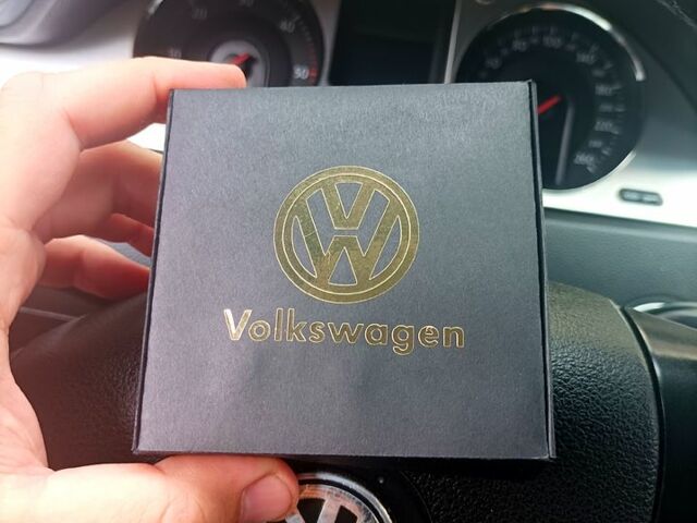 Синий Фольксваген Пассат, объемом двигателя 2 л и пробегом 270 тыс. км за 5400 $, фото 2 на Automoto.ua