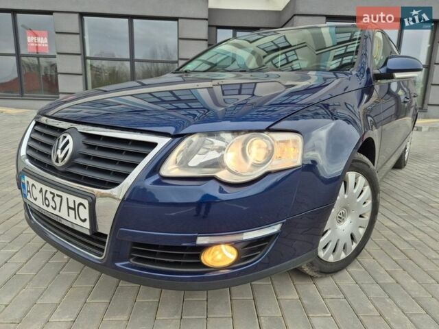Синій Фольксваген Пассат, об'ємом двигуна 1.6 л та пробігом 271 тис. км за 3999 $, фото 14 на Automoto.ua