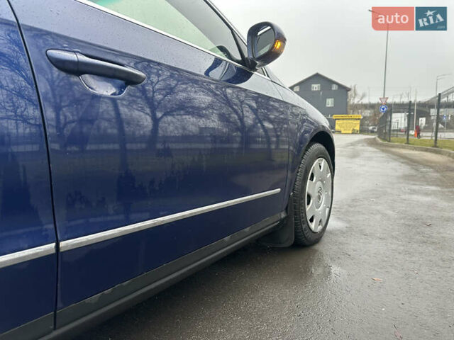 Синій Фольксваген Пассат, об'ємом двигуна 1.97 л та пробігом 367 тис. км за 6500 $, фото 6 на Automoto.ua