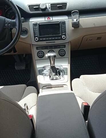 Синій Фольксваген Пассат, об'ємом двигуна 2 л та пробігом 272 тис. км за 7300 $, фото 53 на Automoto.ua