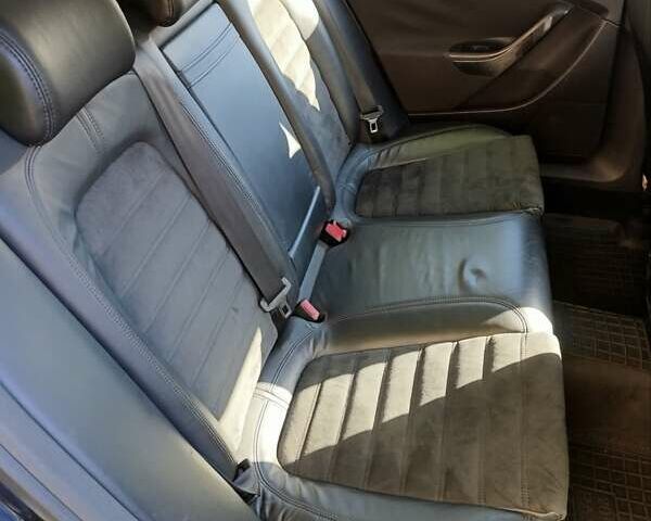 Синий Фольксваген Пассат, объемом двигателя 2 л и пробегом 351 тыс. км за 5800 $, фото 12 на Automoto.ua