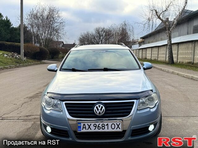 Синій Фольксваген Пассат, об'ємом двигуна 2 л та пробігом 289 тис. км за 5400 $, фото 3 на Automoto.ua