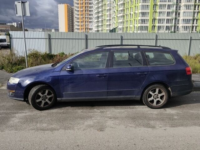 Синий Фольксваген Пассат, объемом двигателя 1.6 л и пробегом 189 тыс. км за 5200 $, фото 2 на Automoto.ua