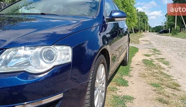 Синій Фольксваген Пассат, об'ємом двигуна 2 л та пробігом 272 тис. км за 7300 $, фото 23 на Automoto.ua