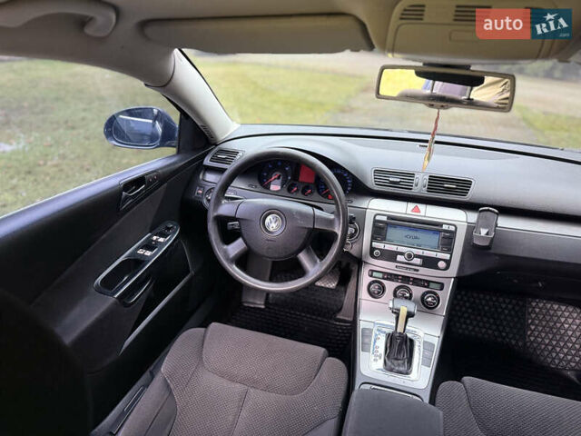 Синій Фольксваген Пассат, об'ємом двигуна 1.97 л та пробігом 295 тис. км за 5950 $, фото 38 на Automoto.ua