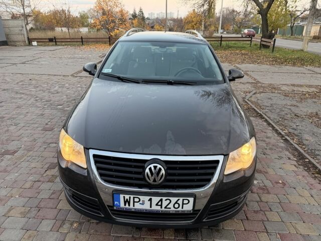 Синий Фольксваген Пассат, объемом двигателя 2 л и пробегом 345 тыс. км за 3100 $, фото 2 на Automoto.ua