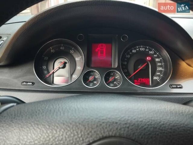 Синий Фольксваген Пассат, объемом двигателя 1.6 л и пробегом 274 тыс. км за 5000 $, фото 8 на Automoto.ua