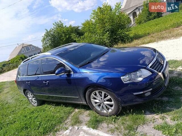 Синій Фольксваген Пассат, об'ємом двигуна 2 л та пробігом 210 тис. км за 6250 $, фото 2 на Automoto.ua