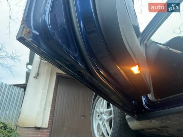 Синій Фольксваген Пассат, об'ємом двигуна 2 л та пробігом 404 тис. км за 6100 $, фото 45 на Automoto.ua