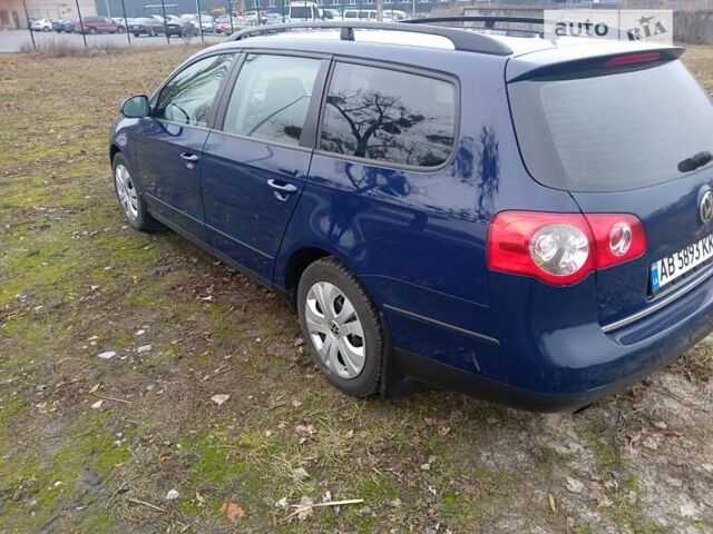 Синий Фольксваген Пассат, объемом двигателя 1.6 л и пробегом 235 тыс. км за 6900 $, фото 2 на Automoto.ua