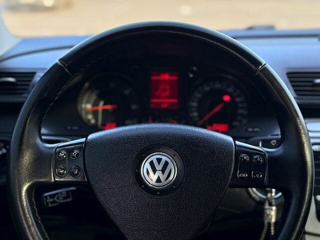 Синий Фольксваген Пассат, объемом двигателя 1.9 л и пробегом 250 тыс. км за 6300 $, фото 12 на Automoto.ua