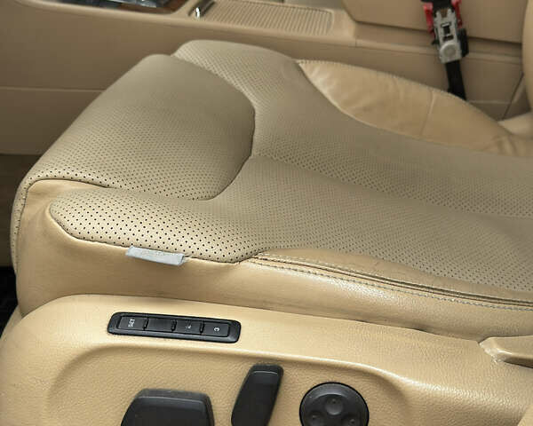 Синий Фольксваген Пассат, объемом двигателя 1.97 л и пробегом 374 тыс. км за 7200 $, фото 4 на Automoto.ua