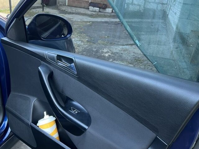 Синій Фольксваген Пассат, об'ємом двигуна 2 л та пробігом 350 тис. км за 5200 $, фото 19 на Automoto.ua