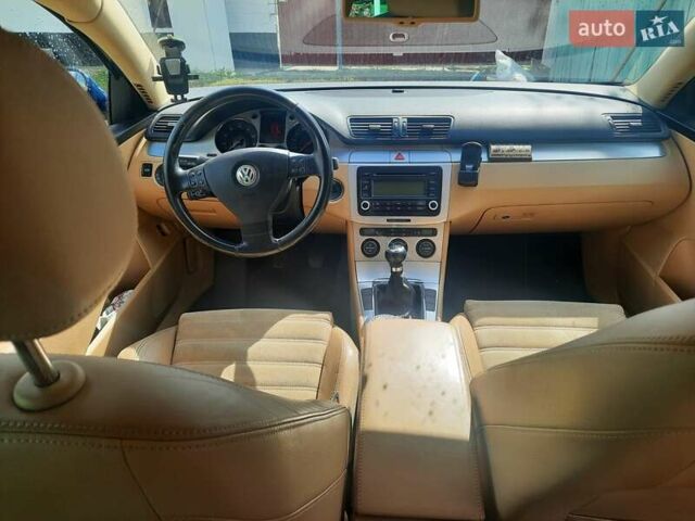 Синий Фольксваген Пассат, объемом двигателя 2 л и пробегом 335 тыс. км за 6300 $, фото 7 на Automoto.ua