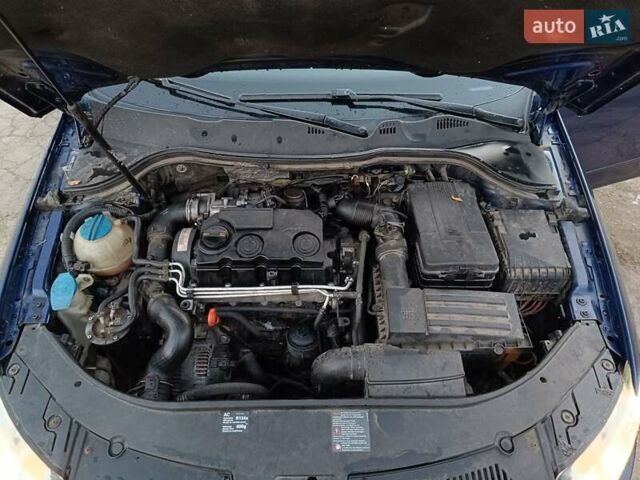 Синий Фольксваген Пассат, объемом двигателя 1.9 л и пробегом 335 тыс. км за 5500 $, фото 9 на Automoto.ua