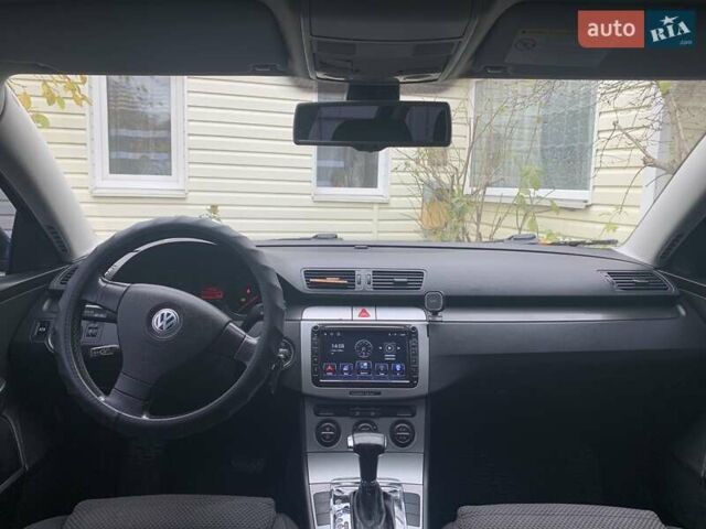 Синий Фольксваген Пассат, объемом двигателя 2 л и пробегом 271 тыс. км за 5500 $, фото 4 на Automoto.ua