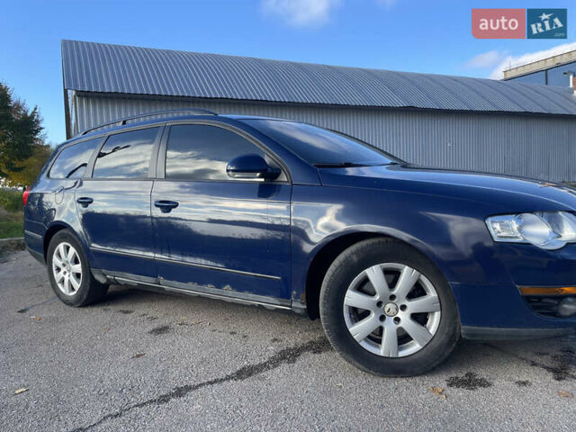 Синій Фольксваген Пассат, об'ємом двигуна 1.6 л та пробігом 232 тис. км за 5000 $, фото 3 на Automoto.ua