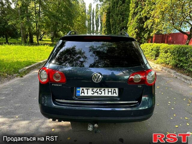 Синий Фольксваген Пассат, объемом двигателя 1.9 л и пробегом 280 тыс. км за 5750 $, фото 12 на Automoto.ua