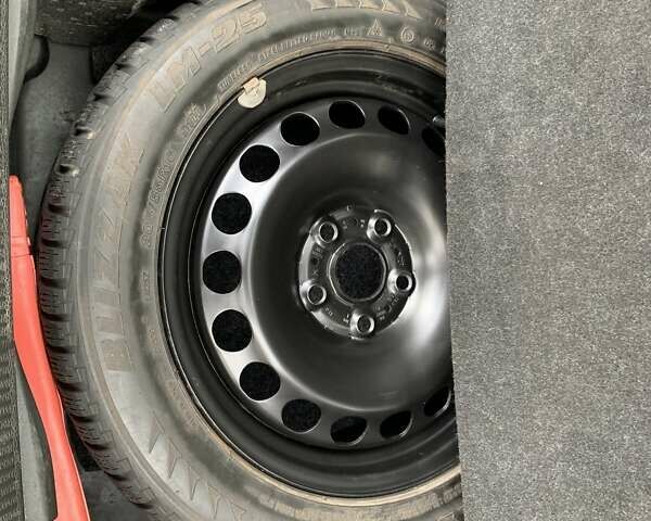 Синий Фольксваген Пассат, объемом двигателя 2 л и пробегом 344 тыс. км за 6455 $, фото 28 на Automoto.ua