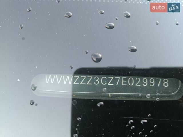 Синий Фольксваген Пассат, объемом двигателя 1.9 л и пробегом 335 тыс. км за 5500 $, фото 10 на Automoto.ua