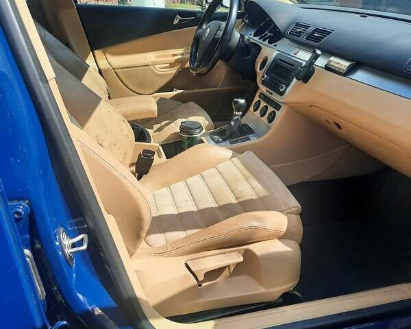 Синий Фольксваген Пассат, объемом двигателя 2 л и пробегом 335 тыс. км за 6300 $, фото 11 на Automoto.ua