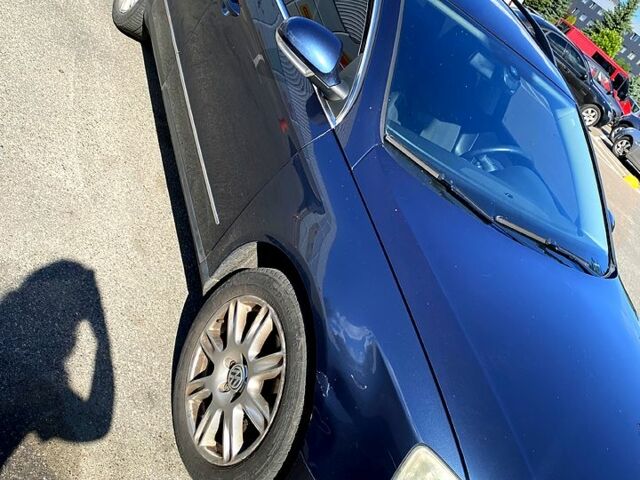 Синий Фольксваген Пассат, объемом двигателя 2 л и пробегом 350 тыс. км за 5800 $, фото 4 на Automoto.ua