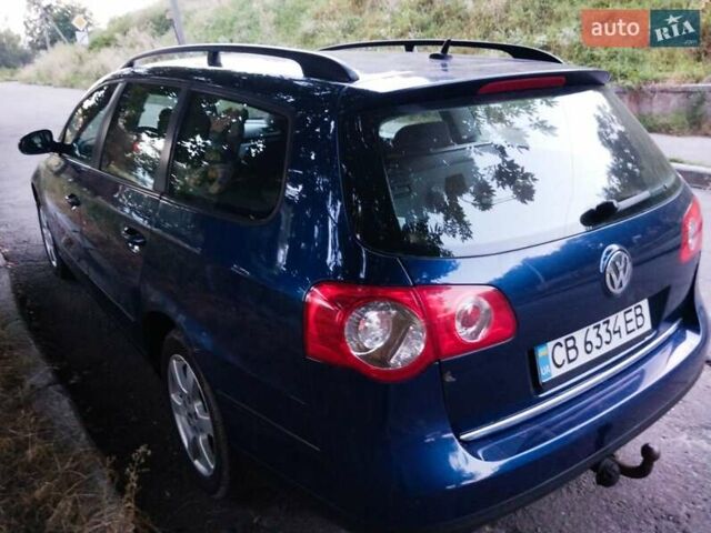 Синий Фольксваген Пассат, объемом двигателя 1.6 л и пробегом 274 тыс. км за 5000 $, фото 1 на Automoto.ua